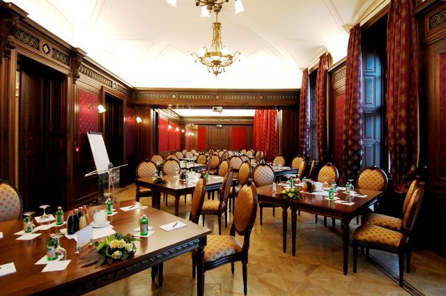 L�nch�d Palota. Esk�v�helysz�n, rendezv�nyhelysz�n, konferenciahelysz�n.