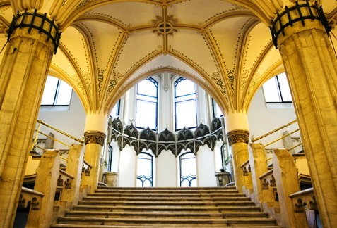 Magyar Kultúra Alapítvány rendezvényterem Budai Vár, esküvői helyszín Budapest. Magyar Kultúra Alapítvány rendezvényterem Budai Vár, esküvői helyszín Budapest.
