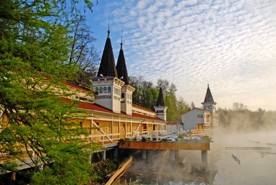 Spa & Wellness hotel FIT. Wellness sz&aacute;lloda, gy&oacute;gyturizmus, rendezv&eacute;nyhelysz&iacute;n, &eacute;tterem H&eacute;v&iacute;z.